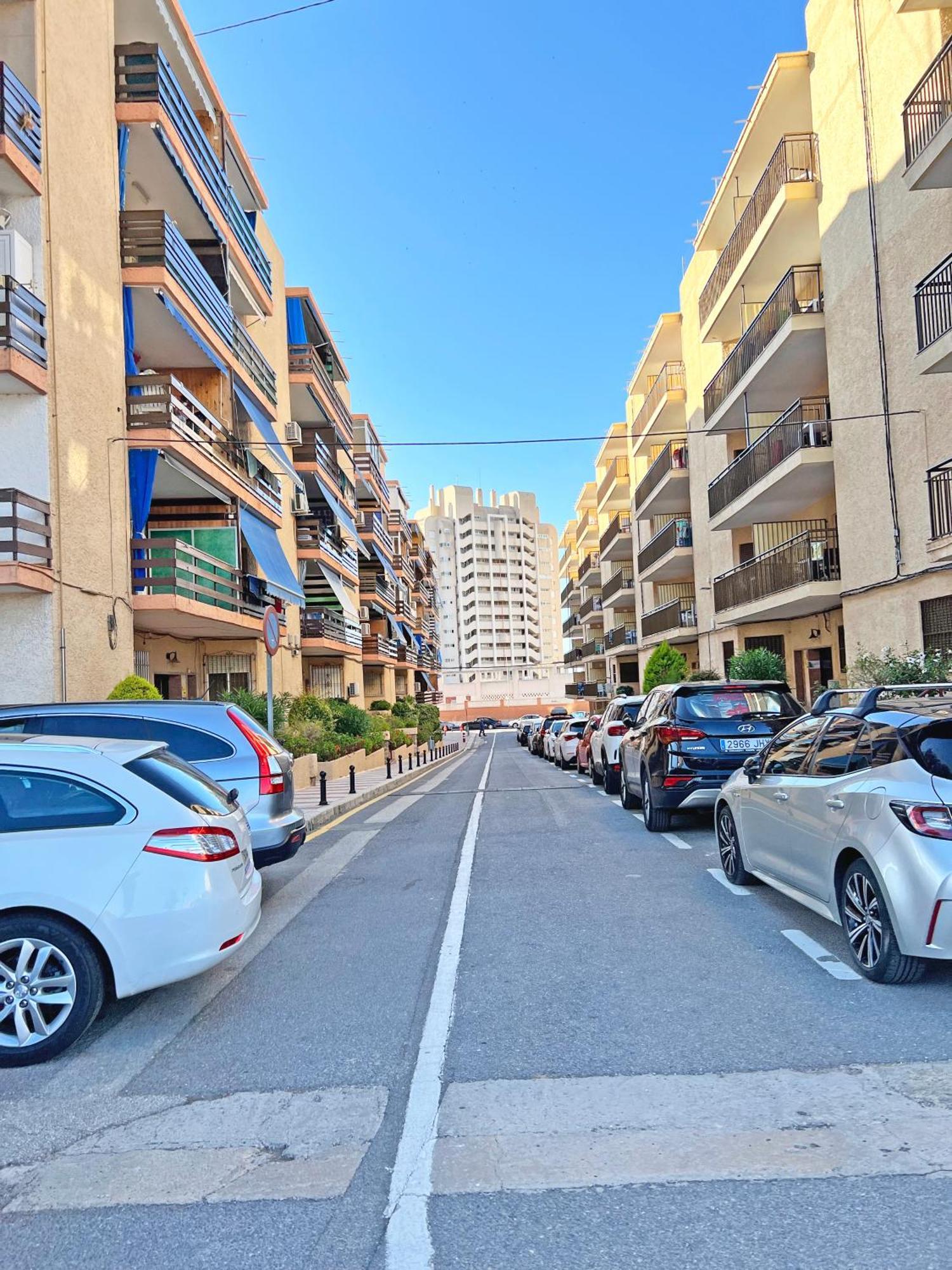 Coqueto Con Piscina, Nuevo A 50M Del Mar, Parking Gratis Apartment El Campello Luaran gambar