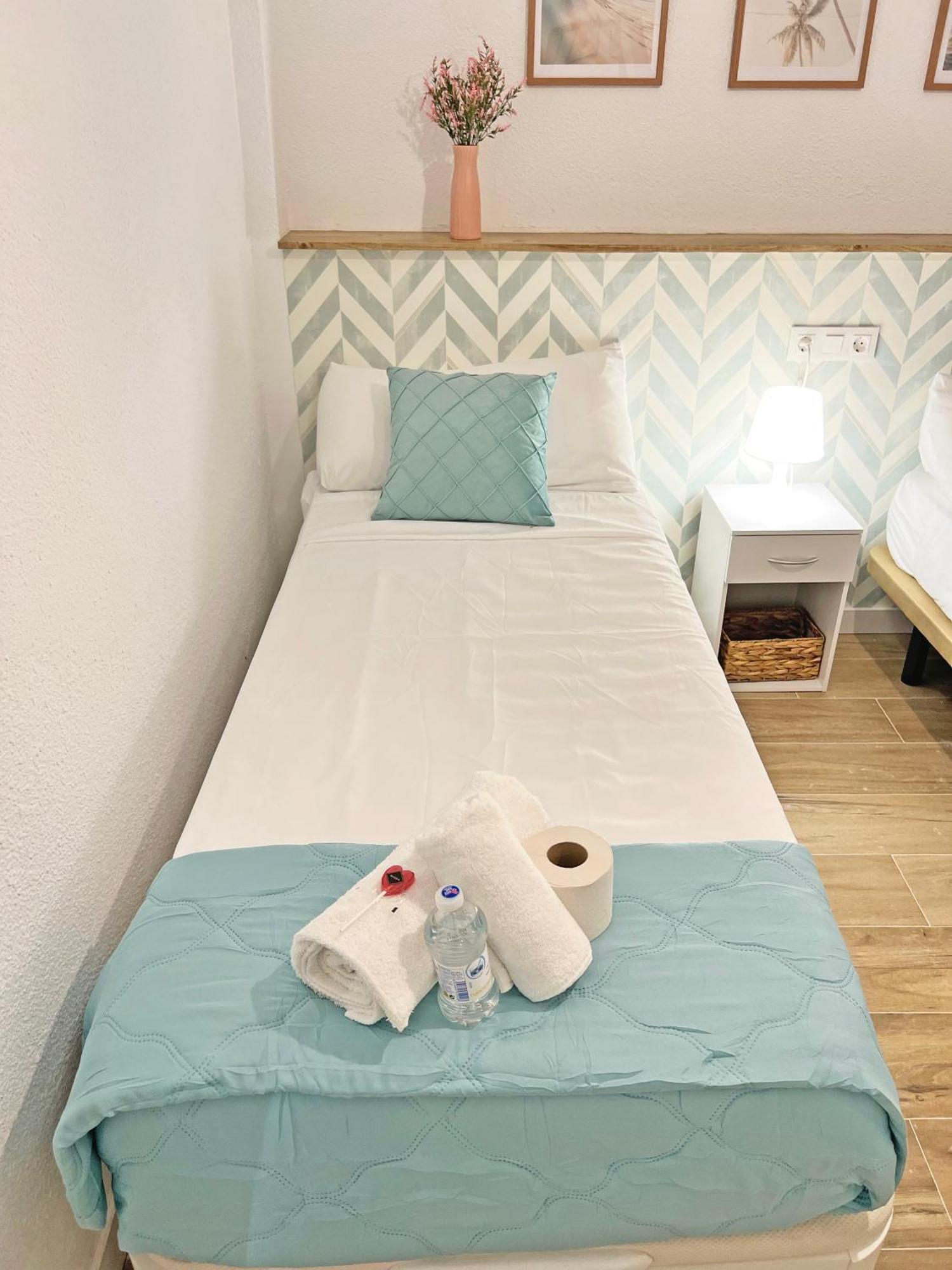 Coqueto Con Piscina, Nuevo A 50M Del Mar, Parking Gratis Apartment El Campello Luaran gambar