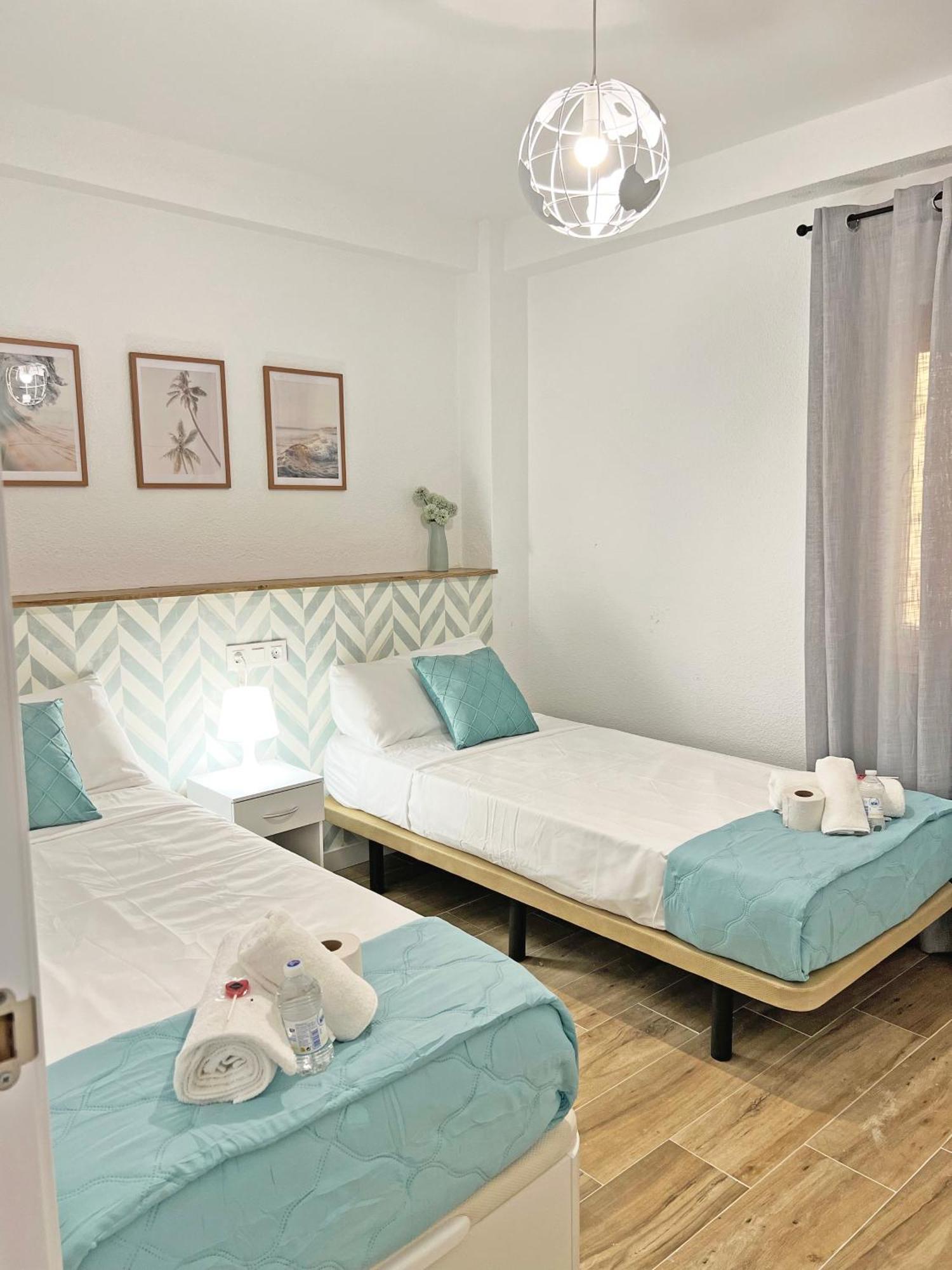Coqueto Con Piscina, Nuevo A 50M Del Mar, Parking Gratis Apartment El Campello Luaran gambar