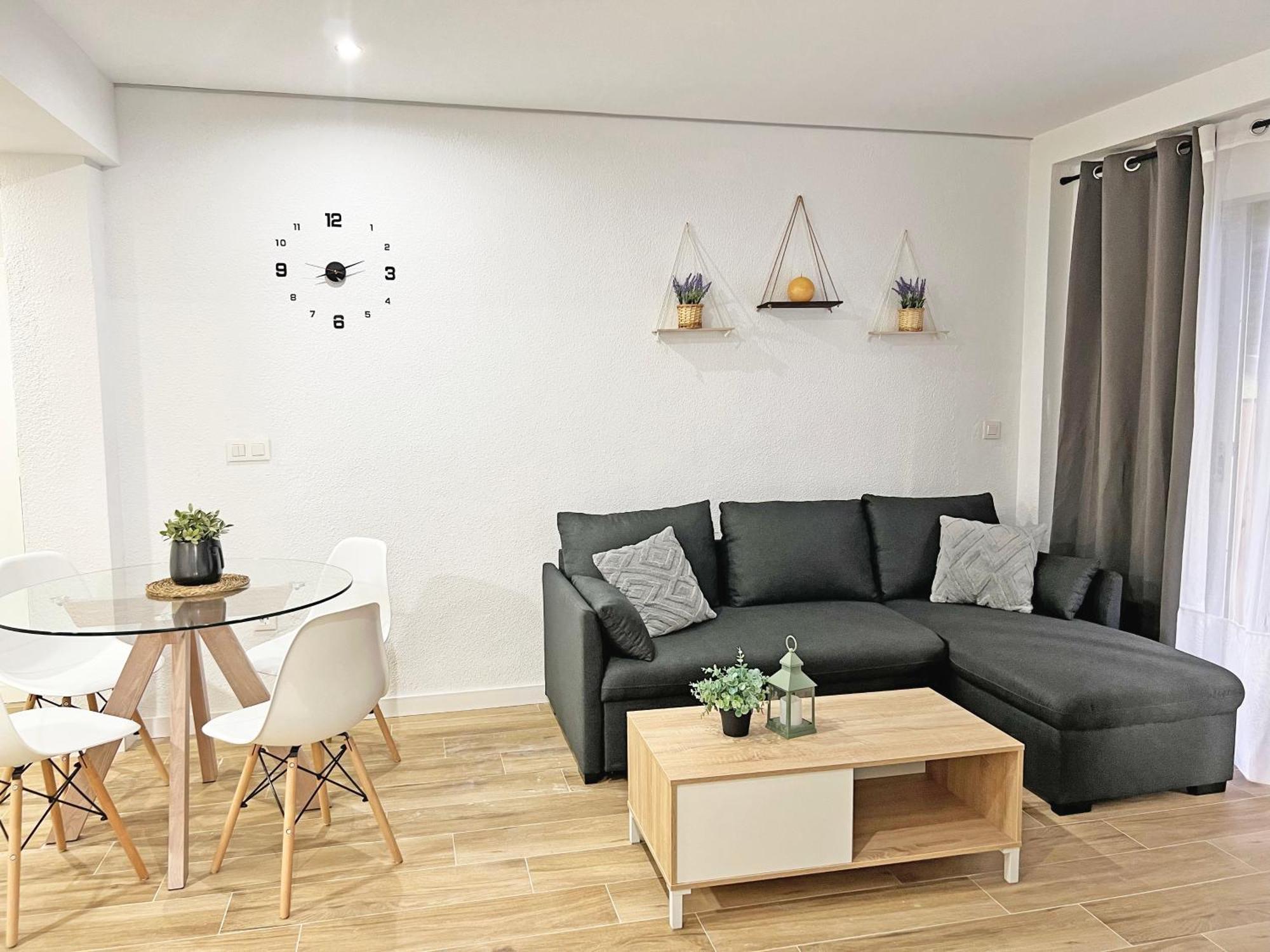 Coqueto Con Piscina, Nuevo A 50M Del Mar, Parking Gratis Apartment El Campello Luaran gambar