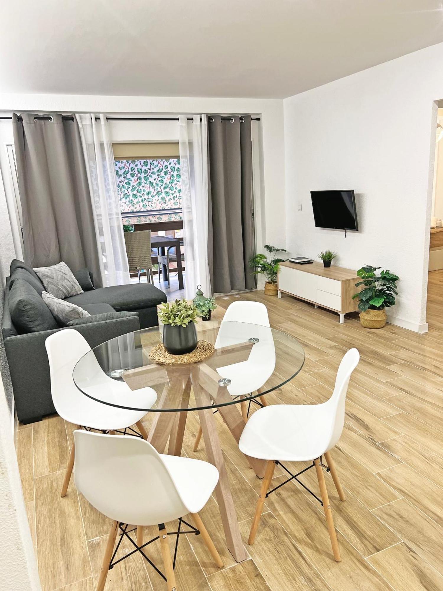 Coqueto Con Piscina, Nuevo A 50M Del Mar, Parking Gratis Apartment El Campello Luaran gambar