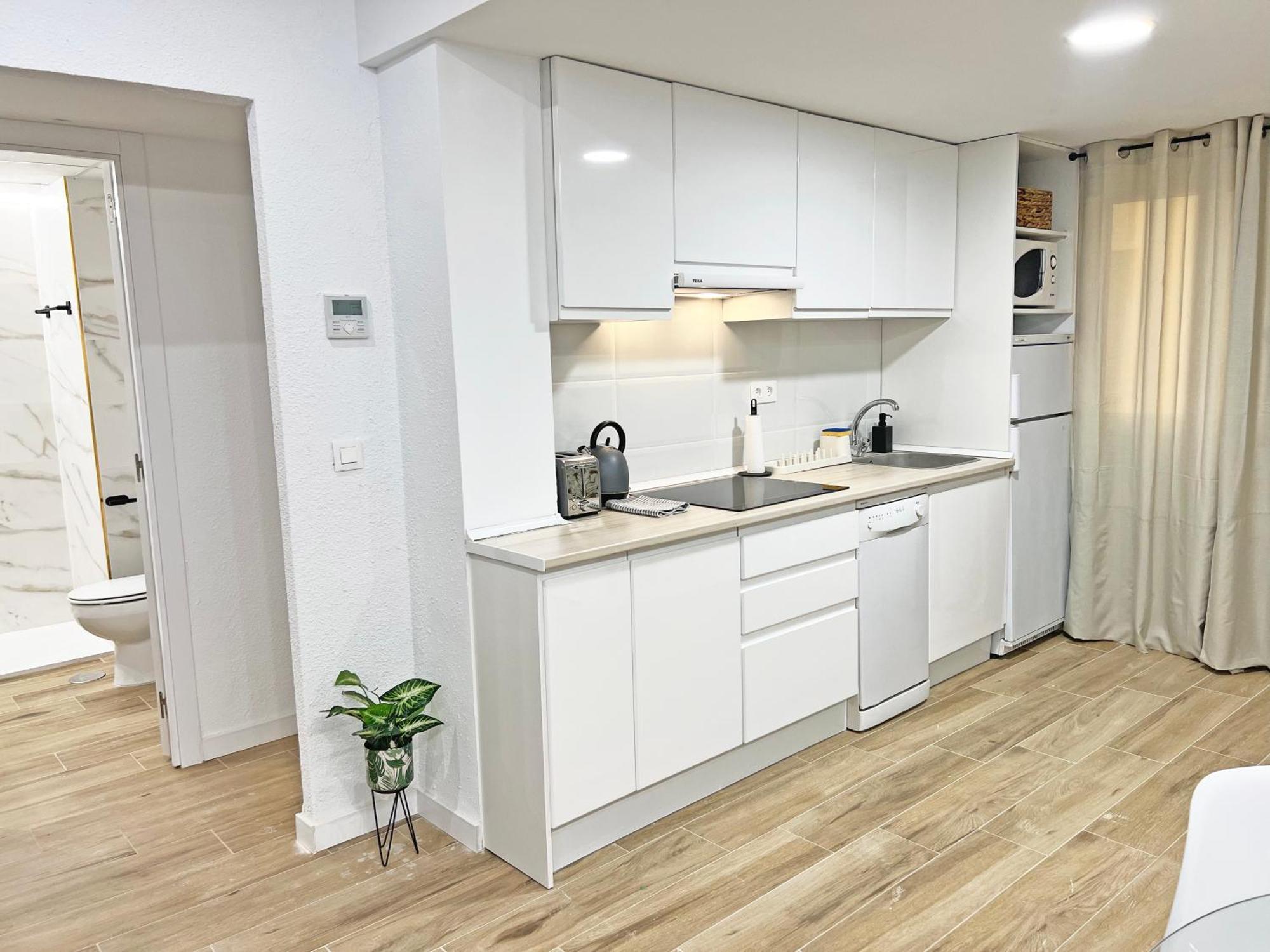 Coqueto Con Piscina, Nuevo A 50M Del Mar, Parking Gratis Apartment El Campello Luaran gambar